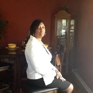 Meet your Posher, Tracia